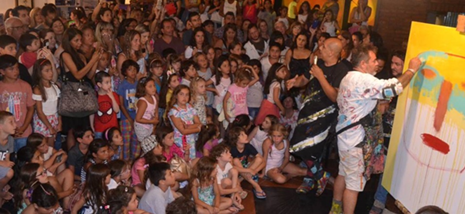 Milo Lockett  se presentó en Miramar