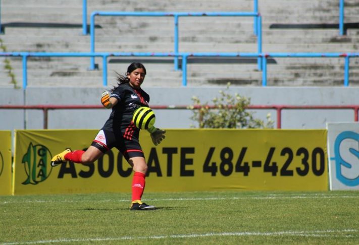 Fútbol Femenino: La miramarense Carolina Schwencke jugará en Almte. Brown.