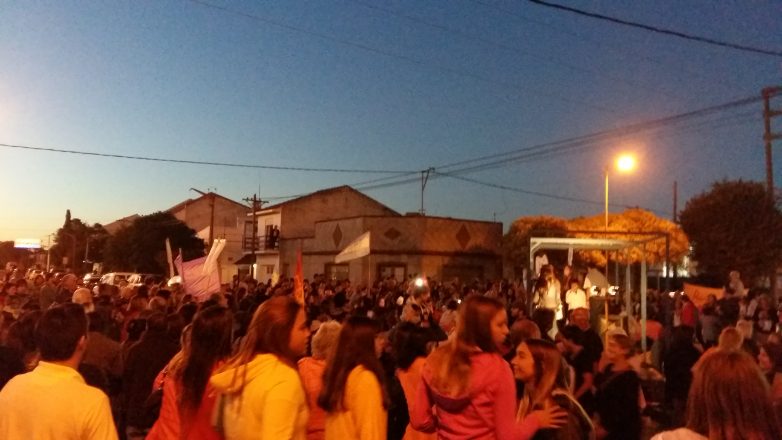 Miramar: se convoca a una marcha el 22 de marzo en defensa de los bachilletaros de adultos