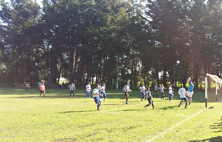 Miramar: en el fútbol de la Liga de los Barrios, San Martín venció a Alvarado. Acá todos los resultados