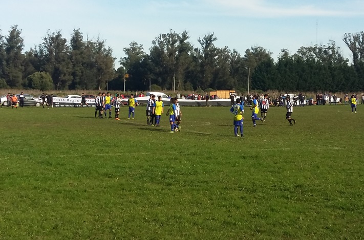 Fútbol de los Barrios: San Martín igualó frente a las Palmas. Acá todos los resultados