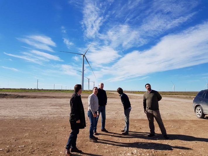 El jefe comunal Di Cesare se reunió con los desarrolladores del 2° Parque Eólico de Gral. Alvarado