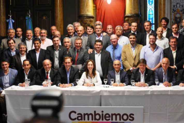 Hay listas completas de “candidatos aportantes” de Cambiemos de 81 municipios. Figura una lista de Gral Alvarado