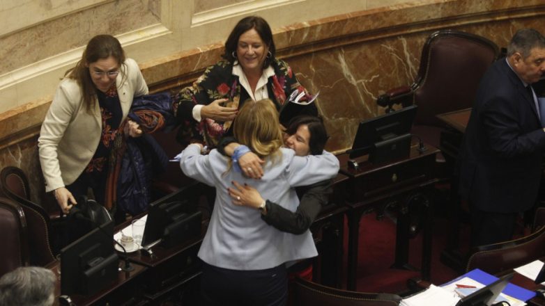 El Senado rechazó la ley del aborto y no volverá a tratarse este año