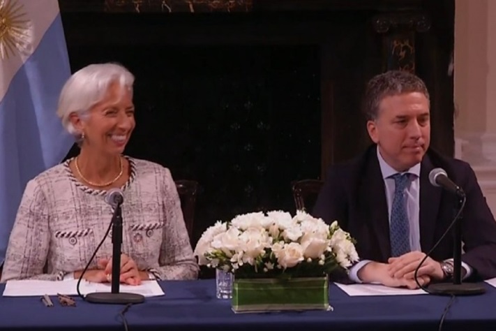 Dujovne: “La economía está en recesión y va a estar en recesión durante un tiempo”