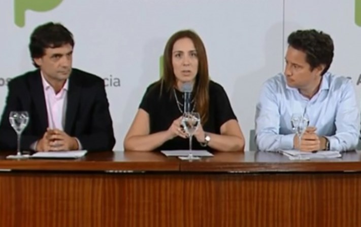 Vidal anunció bono de 7 mil pesos para estatales, y de 3500 para todos los jubilados