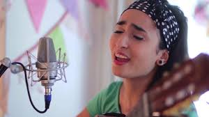 Miramar: Maca Mona Mu presenta “Vengo Girando ”, su nuevo corte junto a  Hilda Lizarazu en Ramón Bar