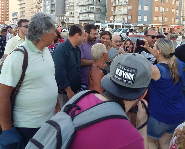 Axel Kicillof junta a intendentes y candidatos en Avellaneda para relanzar la campaña
