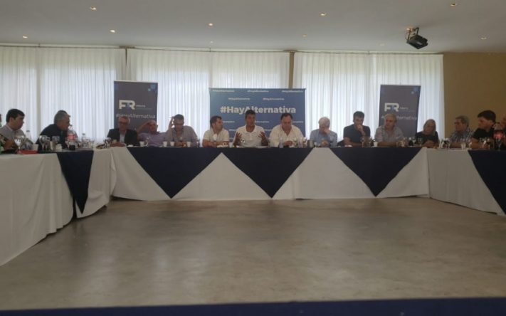 Massa reunió a sus intendentes bonaerenses. Germán Di Cesare presente en el encuentro
