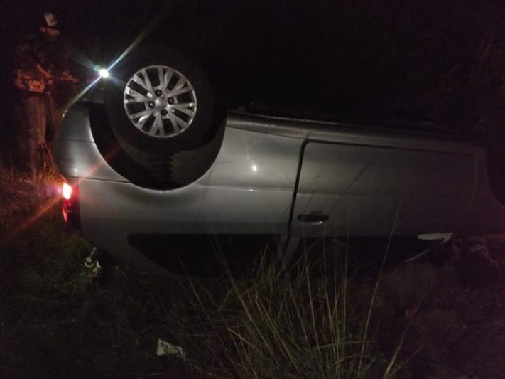 Ruta 11: a la atura del barrio San Patricio volcó un automóvil. Su conductor falleció.