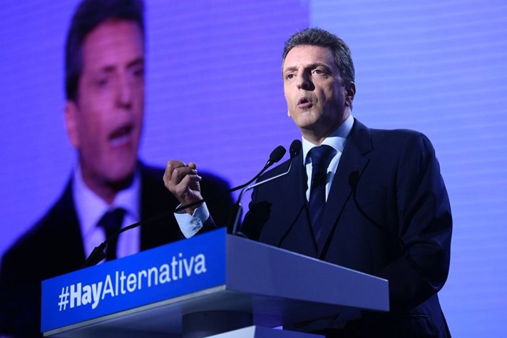 Massa buscará el compromiso de todos los candidatos para frenar las fake-news y los trolls