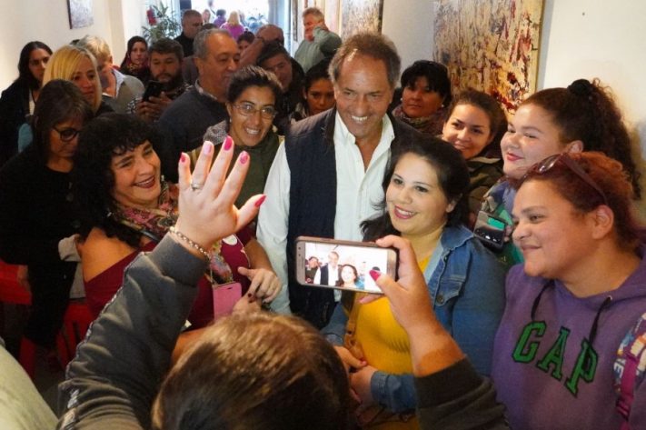 Miramar: Scioli: “El verdadero alivio vendrá cuando se cambie este modelo de ajuste por otro de desarrollo productivo”