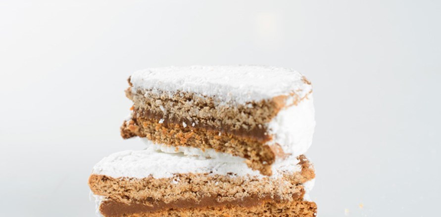 La ANMAT prohibió la comercialización de alfajores, galletitas, budines y turrones Nevares