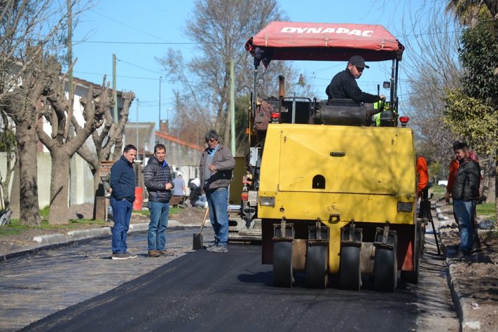 Inician diversas obras de pavimentación en Miramar