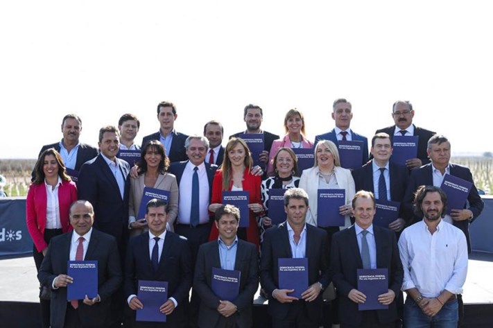 Con Kicillof presente, Alberto anunció su propuesta de “capitales alternas” y Gabinete Federal