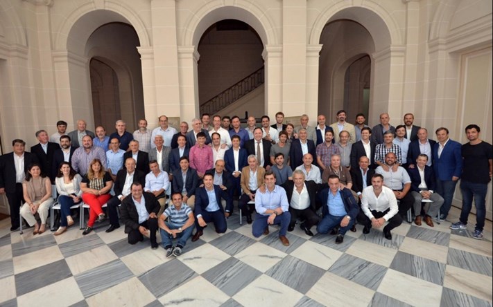 Kicillof recibió a los intendentes peronistas: “Vamos a estar al lado de ustedes en el territorio”