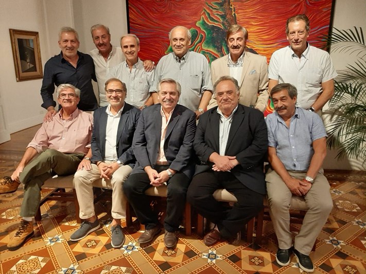 Alberto Fernández y una cena con sus amigos íntimos en Olivos