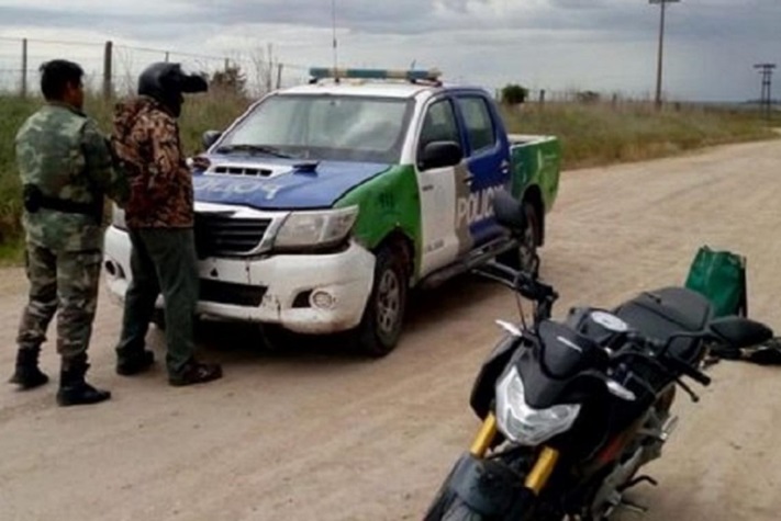 General Alvarado: violó la cuarentena y llevaba un fusil escondido