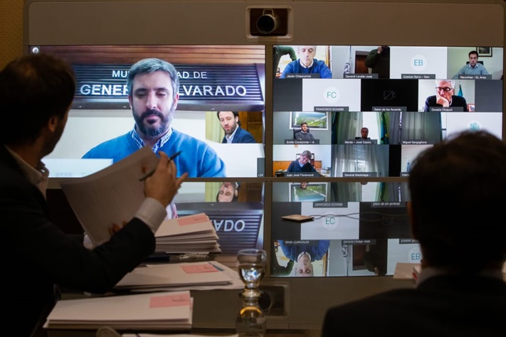 Ianantuony en teleconferencia con el Gobernador Axel Kicillof
