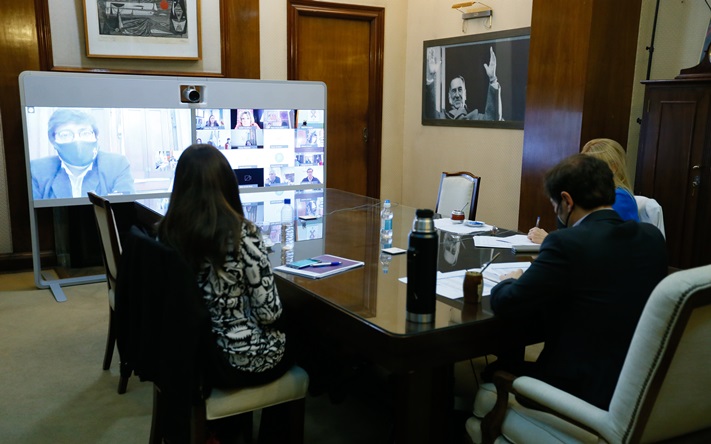 Kicillof presentó un programa para fortalecer las políticas de género en los municipios