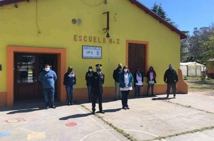 La Policía Federal donó alimentos a su escuela apadrinada en Miramar