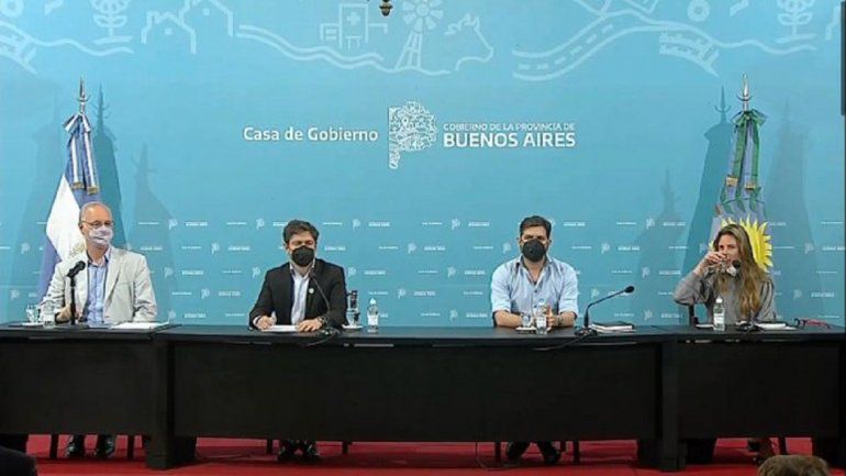 Kicillof anunció que si siguen bajando los casos podría extenderse el horario nocturno hasta las 2