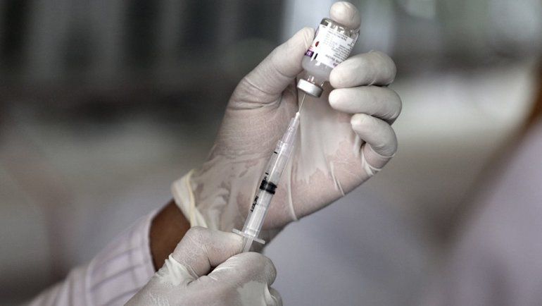 El Gobierno firmó contrato con Sinopharm para la llegada de 3 millones de dosis