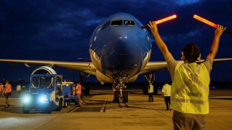 Este lunes parte un nuevo vuelo hacia Moscú en busca de otro lote de vacunas