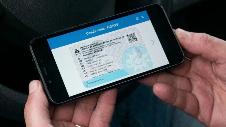 Las personas vacunadas pueden generar su credencial digital en la app Mi Argentina