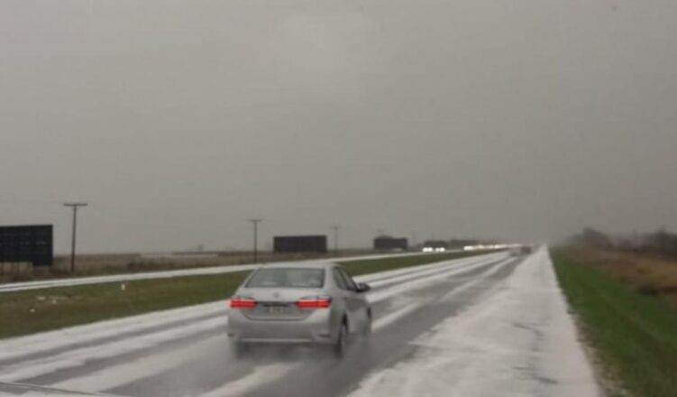Una fuerte granizada afectó la zona de Castelli