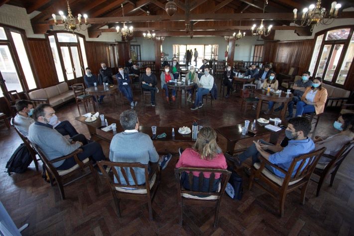 Reunión con funcionarios de las áreas turísticas de municipios de la costa bonaerense