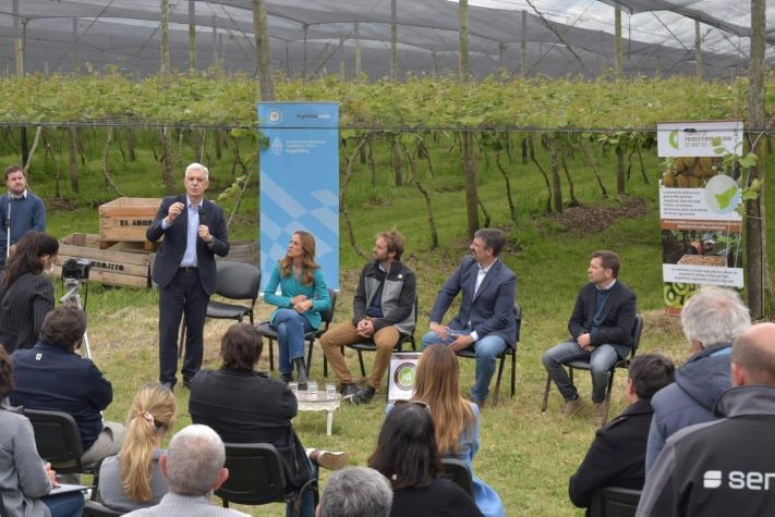 Impulsará a Miramar como “Capital Nacional del Kiwi”