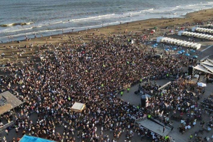 After Beach: indignación por el masivo evento realizado en un parador de Pinamar
