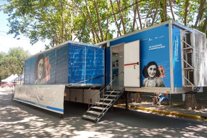 Llega a Miramar el museo móvil de Ana Frank