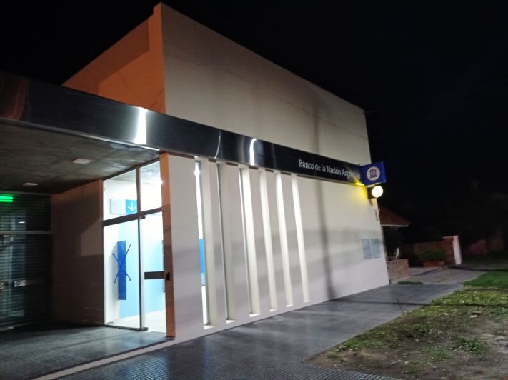 El Gobierno no resigna la privatización del Banco Nación