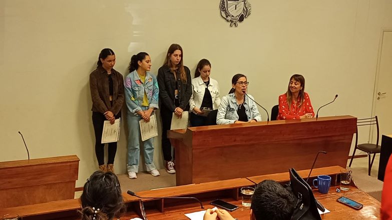 Cuatro patinadoras de Otamendi reconocidas en el HCD de Gral. Alvarado