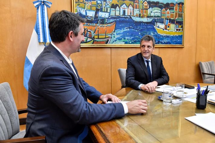 CABA: El Ministro Sergio Massa recibió al intendente de Gral. Alvarado S. Ianantuony
