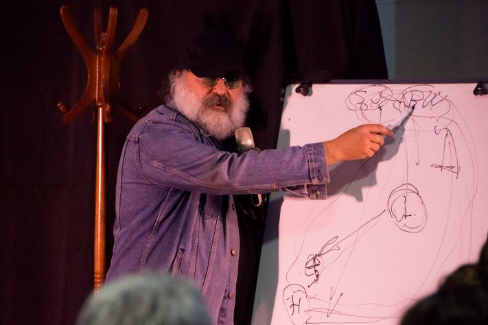 Llega a Miramar “Café Cultura” de la mano de Pedro Saborido