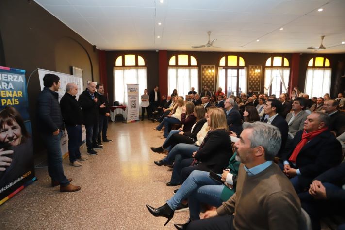 Patricia Bullrich presentó su tropa de precandidatos a intendentes bonaerenses “sin tierra”