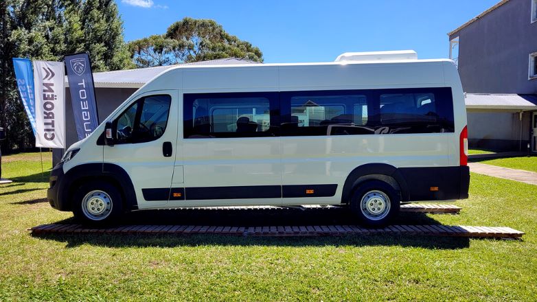 General Alvarado: se anunció la compra de dos minibuses para estudiantes