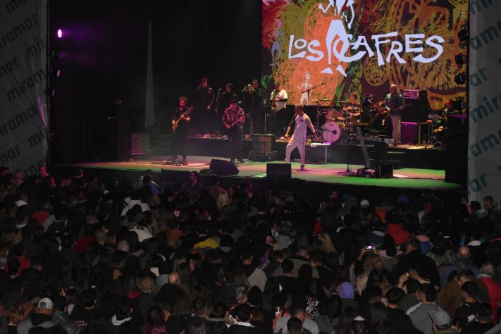 Miramar: Los Cafres cerraron la fiesta de kiwi con un polideportivo repleto