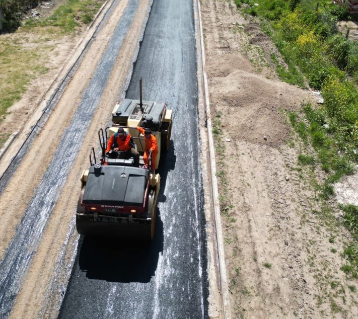 Pavimentan en Miramar una calle clave para el futuro hospital