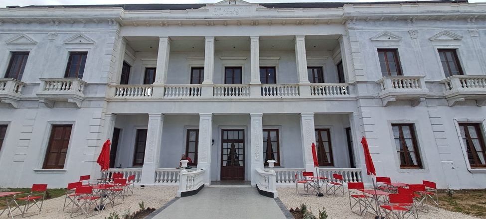 Mar del Sud: ya se inauguró la confitería en el Hotel Boulevard Atlántico