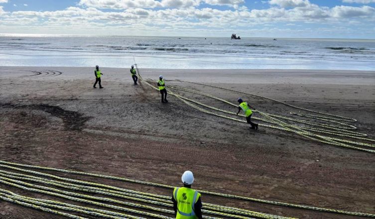 Firmina, el cable de internet más largo del mundo, ya conecta Las Toninas con Estados Unidos