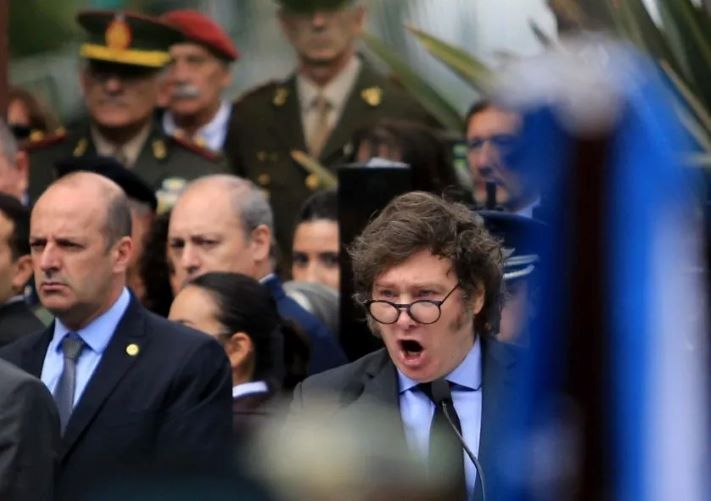 Javier Milei elogió a Roca y llamó a reconciliarse con las Fuerzas Armadas