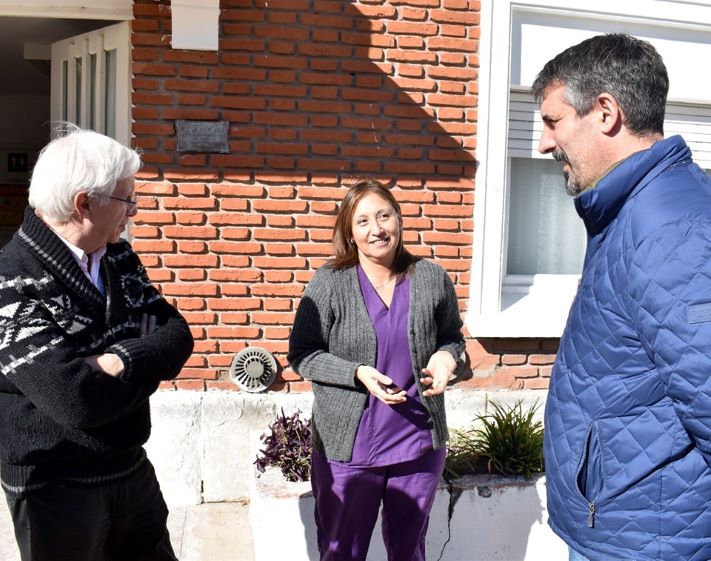 Refacciones en la Unidad Sanitaria de Mechongué
