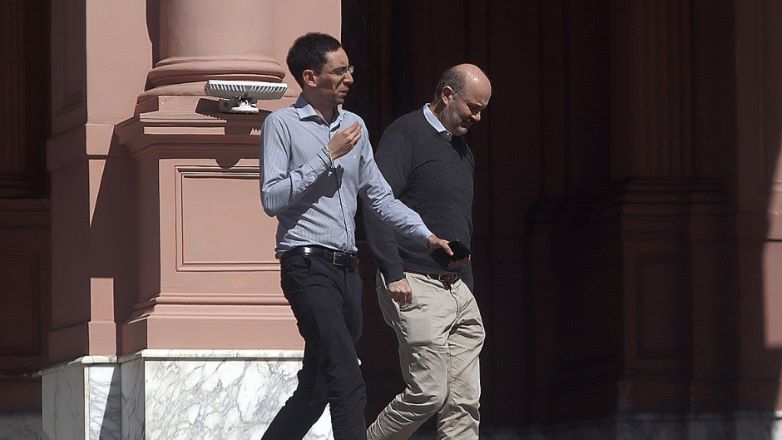 Milei le intervino las compras de alimentos a Pettovello con Sturzenegger