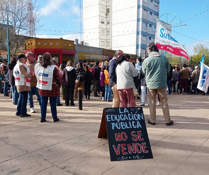 Marcha universitaria: Miramar se suma a los reclamos