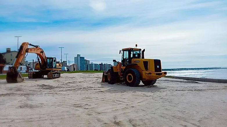 Se reinició la obra de defensa costera en el sector del muelle de Miramar