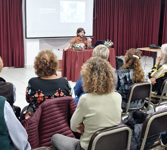 Historias que inspiran: el Museo Provincial de Bellas Artes se hizo presente en Miramar